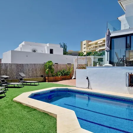 Amelie Private Pool Villa *